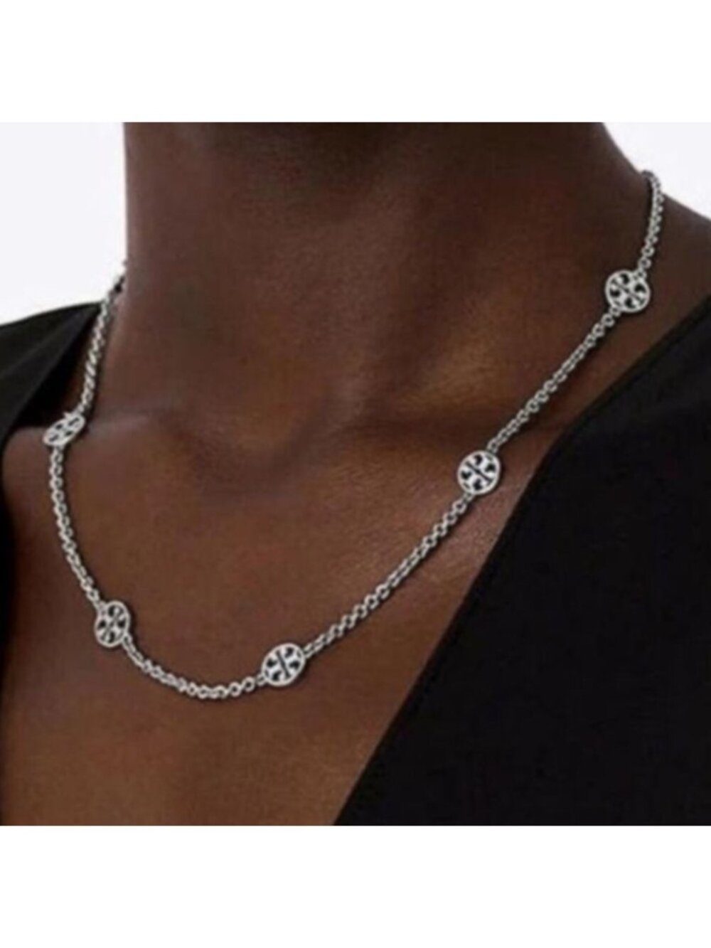 NEW!!  Tory Burch Silver Miller Stationary Necklace
